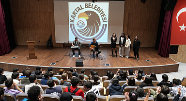 Kartal Belediyesi'nden öğrencilere 'LGS Motivasyon Semineri'