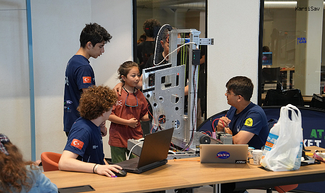 Maker Faire Mini Panayırı, Kartal Bilim, Mühendislik ve Teknoloji Merkezi'nde gerçekleşti