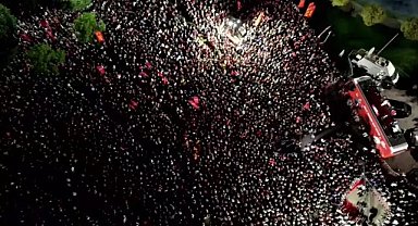 Özgür Özel'den "İmamoğlu'nun telefonu bulundu" haberlerine tepki: Beş yıldır kullanılmayan bir telefon, Graham Bell bile sizin kadar sevinmedi telefonu icat ettiğine