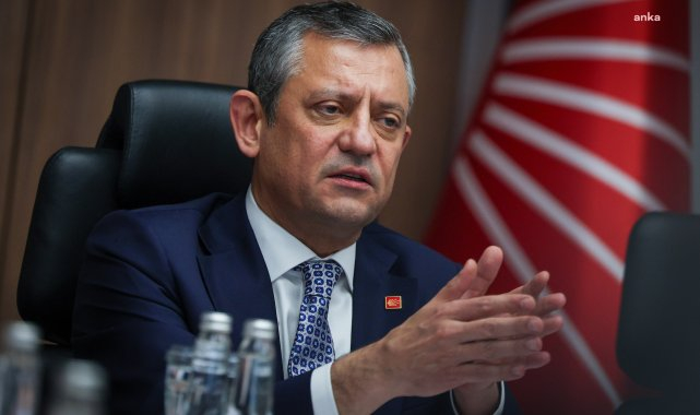 PKK'nın fesih kararı... Özgür Özel: "Barış umudunun bir kez daha siyasi çıkarlar uğruna heba edilmesine karşı biz buradayız"