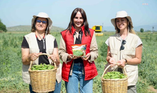 Tarımın Kadın Yıldızları'nın emeğiyle SuperFresh "Ege'den Hasat Bezelye"