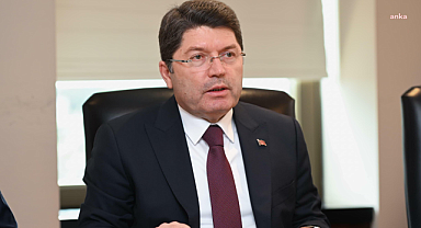 Adalet Bakanı Tunç: "Madleen gemisinde bulunan insan hakları savunucularına yapılan saldırı tüm insanlığa yönelmiş bir saldırıdır"