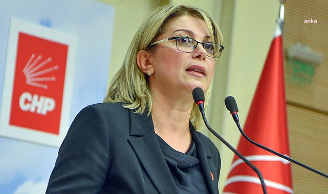 Asu Kaya: "Oya Başkanımızın, bürokrat ve yönetici kadınların yanındayız"