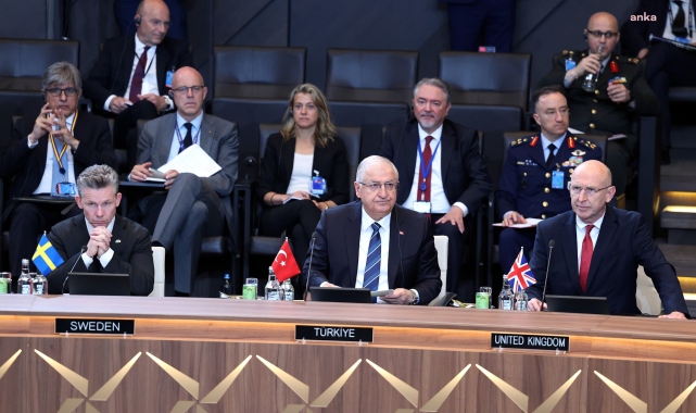 Bakan Güler, NATO Savunma Bakanları Toplantısı'nın savunma ve caydırıcılık konulu oturumuna katıldı