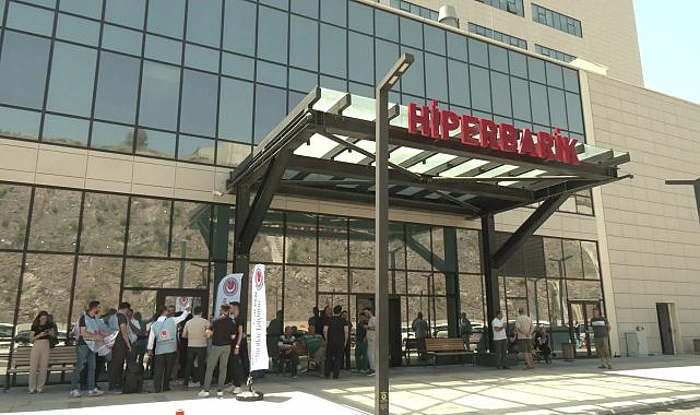 Birlik Sağlık-Sen'den İzmir Şehir Hastanesi'nde fazla mesai uygulamasına tepki: "Bu keyfi uygulama derhal iptal edilmeli"
