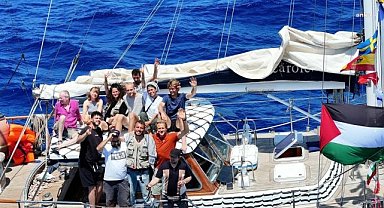 BM Özel Raportörü Albanese: Gazze'ye ulaşmaya çalışan Madleen yardım gemisinin etrafı 5 İsrail gemisi tarafından kuşatıldı 