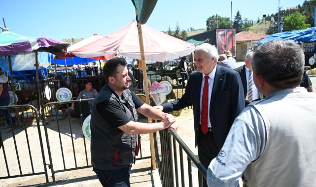 Bozüyük Belediye Başkanı Bakkalcıoğlu, hayvan pazarını ziyaret etti