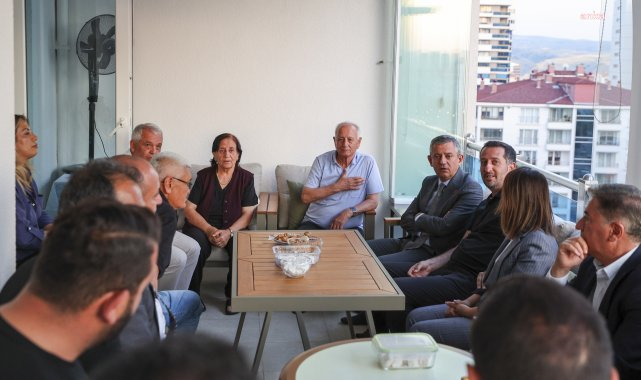 CHP Genel Başkanı Özgür Özel, PM Üyesi Hakverdi'ye taziye ziyaretinde bulundu