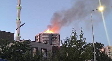 Diyarbakır'da 13 katlı binada çıkan yangında 2'si çocuk 3 kişi yaşamını yitirdi, 17 kişi yaralandı