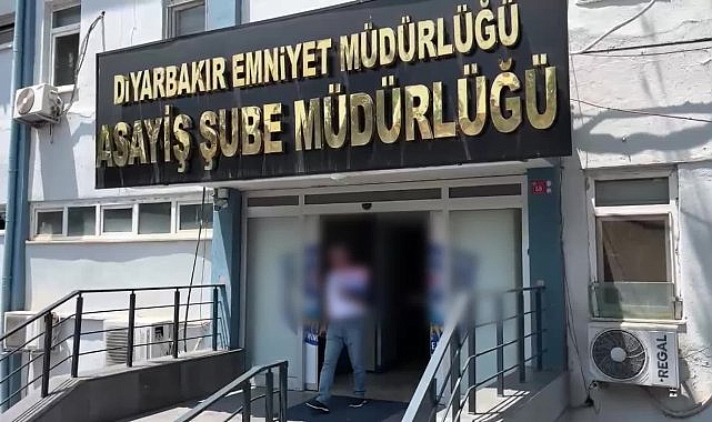 Diyarbakır'da 4 kişinin hayatını kaybettiği yangınla ilgili 5 şüpheli adliyede