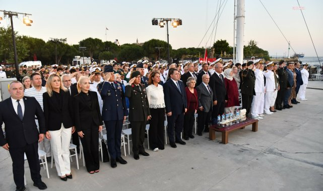 Dumlupınar Denizaltısı Şehidi Özben, Çanakkale'de anıldı
