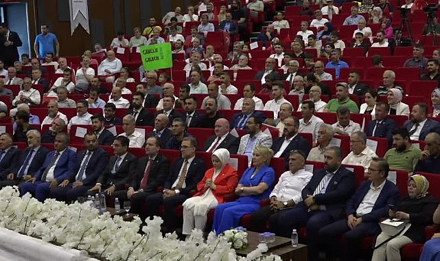 Erbakan, Denizli'de konuştu: "Son İran saldırısıyla tüm dünyaya, özellikle de Türkiye'ye 'sıra size geliyor' mesajını verdiler"