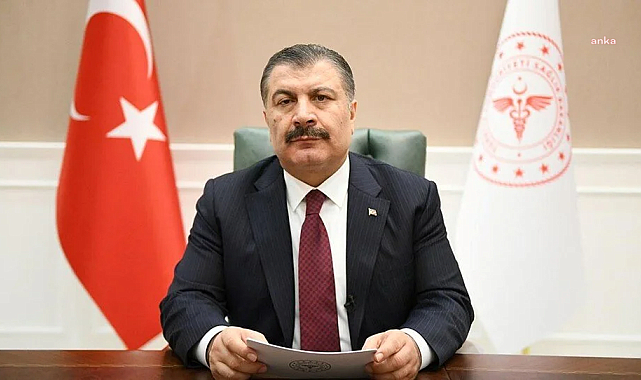 Fahrettin Koca: "Kendisine Allah'tan rahmet; ailesine, yakınlarına ve dostlarına başsağlığı diliyorum"