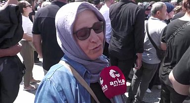 Ferdi Zeyrek son yolculuğuna uğurlanıyor... ''Manisa onu geç buldu, erken kaybetti. Ne söz verdiyse yaptı''