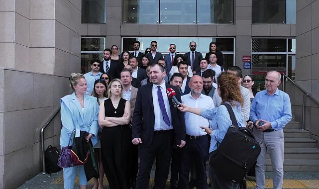 İBB Savunma Avukatları: "19 Mart'tan beri yaşadığımız süreç modern hukuk kazanımlarının tam manasıyla reddiyesi halindeyiz"