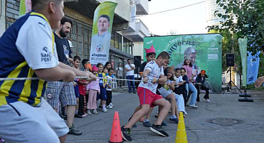 İçerenköy'de Yeşilay ve İstanbul Gençlik Platformu iş birliğiyle “Ataşehir Çocuk Şenliği”