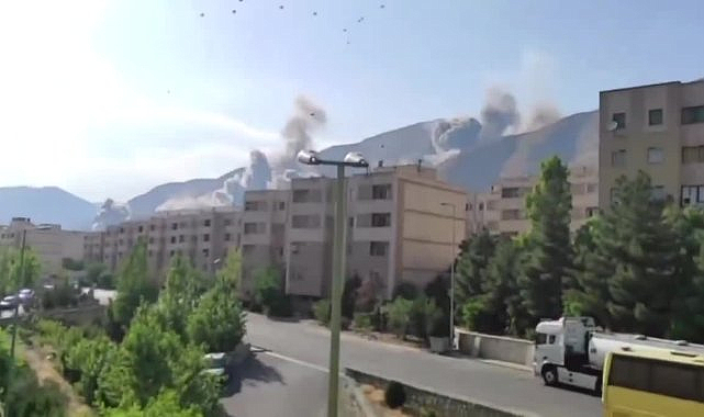 IDF, Tahran'ın batısındaki bir askeri üssü vurdu; devlet televizyonu yayın istasyonu da hedef alınabilir