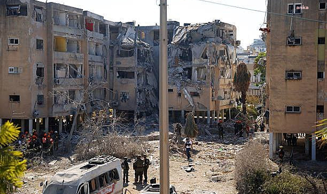 İran Kızılayı: İsrail saldırılarında beş hastane hasar gördü