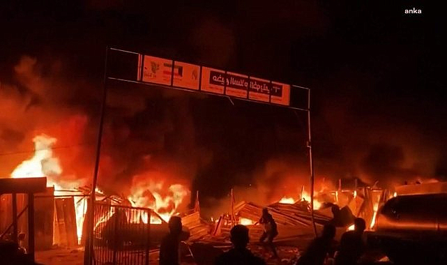 İsrail, Refah'taki yardım dağıtım merkezinin yakınlarına saldırdı: 30 kişi öldü