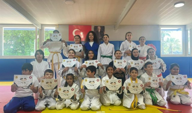İzmir Büyükşehir Belediyesi'nin yaz spor okulları kapılarını açıyor
