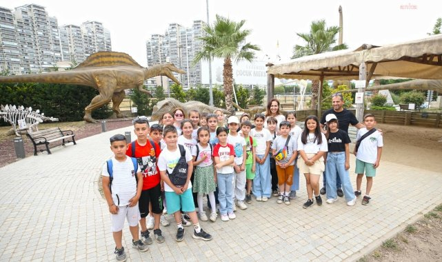 Karşıyaka Belediyesi'nden sanat ve eğlence dolu yaz okulu