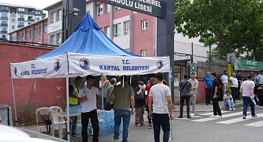 Kartal Belediyesi Ekipleri YKS Heyecanında Öğrencileri Yalnız Bırakmadı