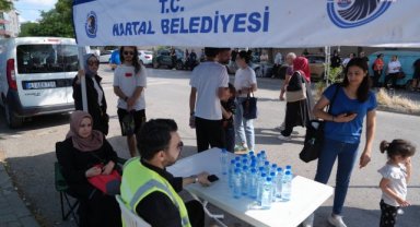 Kartal Belediyesi'nden LGS'ye giren öğrencilere ve ailelerine ikram