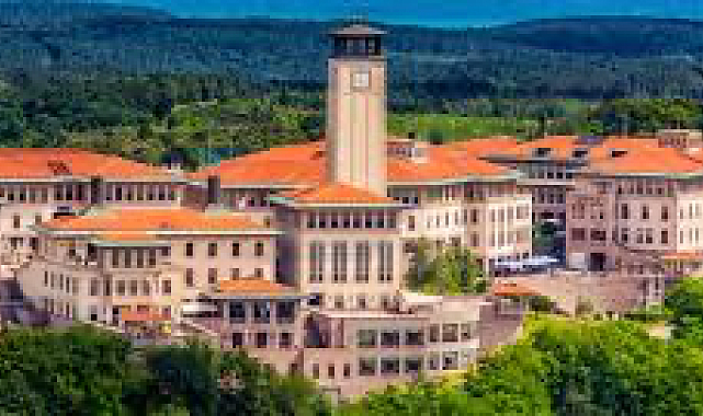 Koç Üniversitesi'nde 8 öğrenciye soruşturma açıldı