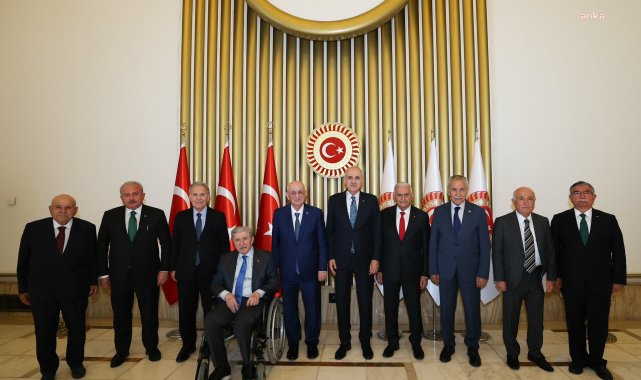 Kurtulmuş, TBMM eski başkanlarıyla 'Terörsüz Türkiye' sürecini istişare etti