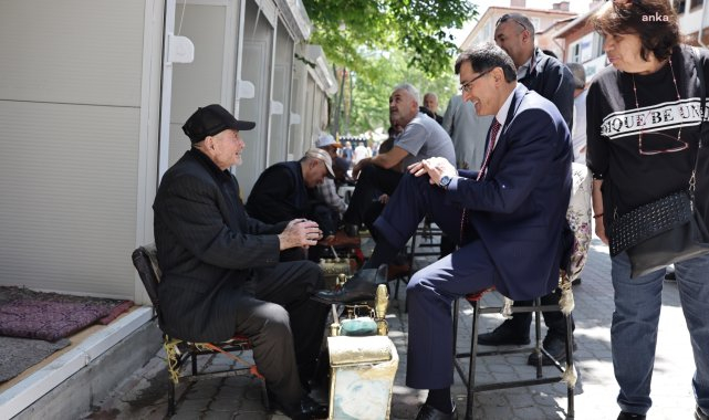 Kütahya Belediye Başkanı Kahveci: "Esnafımızın yanında olmaya devam edeceğiz"