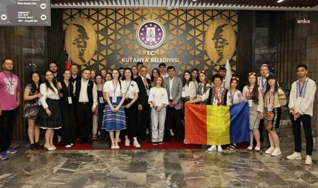 Kütahya Belediye Başkanı Kahveci, Synaos Fikir Kulübü Derneği'ni ağırladı