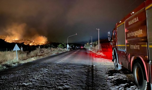 Manisa Büyükşehir Belediyesi'nden İzmir'deki orman yangınlarına söndürme desteği