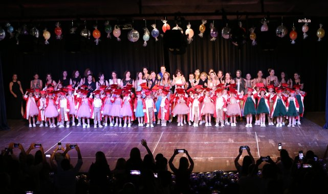 Narlıdere Belediyesi Nar Çiçekleri Anaokulları'nda mezuniyet sevinci