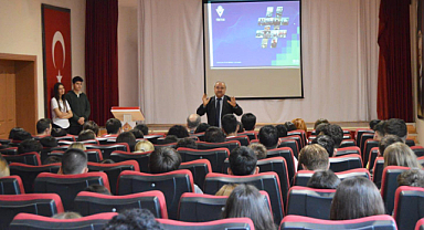 Prof. Dr. İbrahim Yüksel, TÜBİTAK Bilim Söyleşileri Kapsamında öğrencilerle Buluştu
