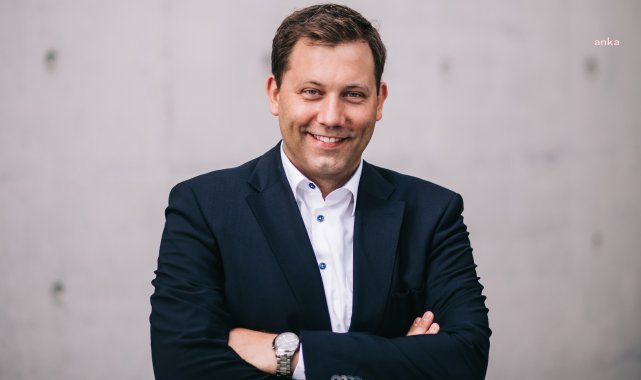 SDP lideri Klingbeil: "AfD partisine yönelik yasaklama süreci ciddi şekilde değerlendirilmeli"