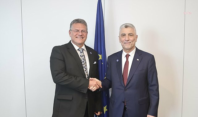 Ticaret Bakanı Bolat, AB Ticaret ve Ekonomik Güvenlik Komisyoneri Sefcovic ile bir araya geldi