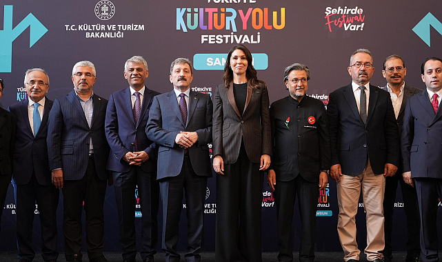 Türkiye Kültür Yolu Festivali, Samsun'da coşkulu ve renkli bir açılışla başladı