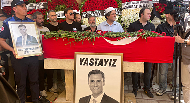 Zeyrek için Cumhuriyet Meydanı'nda cenaze namazı kılındı