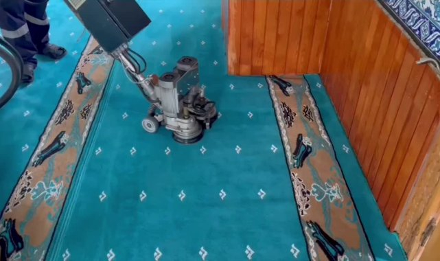 Adıyaman Belediyesi'nden ibadethanelerde temizlik çalışması