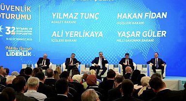 AK Parti Sözcüsü Çelik: "Silahların imhası ve teslim edilme sürecinin kesintisiz bir şekilde devam etmesi gerekiyor"