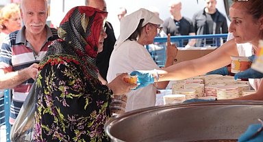 Ataşehir Belediyesi, bu yıl da vatandaşlara aşure ikram edecek 