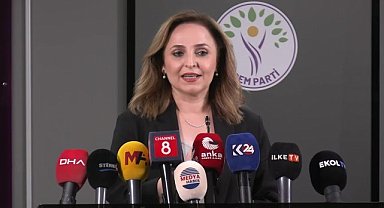 Ayşegül Doğan: "KCK Yürütme Konseyi Eş Başkanı Bese Hozat, 'Biz siyaset yapmak istiyoruz' diyor, bunun hukuki zemini nasıl oluşturulacak?"