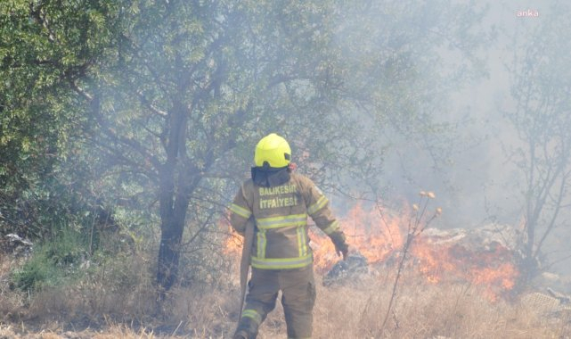 Balıkesir itfaiyesi, Ege Bölgesi'ndeki yangın söndürme çalışmalarında bölgeye ekip gönderdi