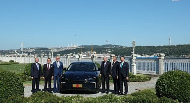 Cumhurbaşkanı Erdoğan, Togg'un yeni modeli T10F'yi test etti