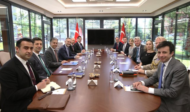 Dışişleri Bakan Yardımcısı Gümrükçü, Birleşik Krallık heyetiyle savunma sanayii işbirliğini görüştü
