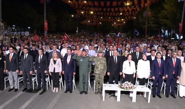 Diyarbakır Valisi Zorluoğlu: "15 Temmuz gecesi topyekûn Türkiye'miz hedef alındı"