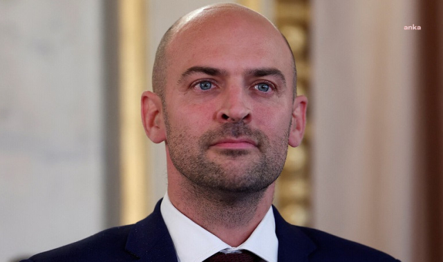 Fransız Dışişleri Bakanı Barrot: "Fransız bir diplomat, İran'da iki Fransız tutukluyu ziyaret etti"