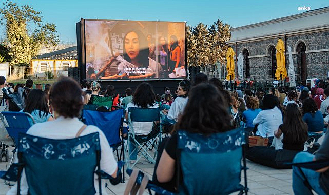 İBB'nin ücretsiz açık hava film gösterimleri temmuz ayı boyunca devam edecek