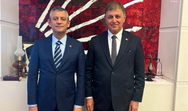 İzmir Büyükşehir Belediye Başkanı Tugay, Özgür Özel'i ziyaret etti