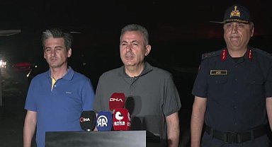 İzmir Valisi Elban'dan Çeşme'deki yangına ilişkin açıklama: Üç köy boşaltıldı, müdahale devam ediyor